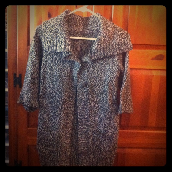 💛*SOLD*Forever 21 sweater