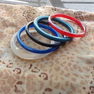 🎀5 Glass Bangles! :O