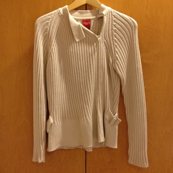 Ribbed oatmeal colored sweater - Picture 1 of 3