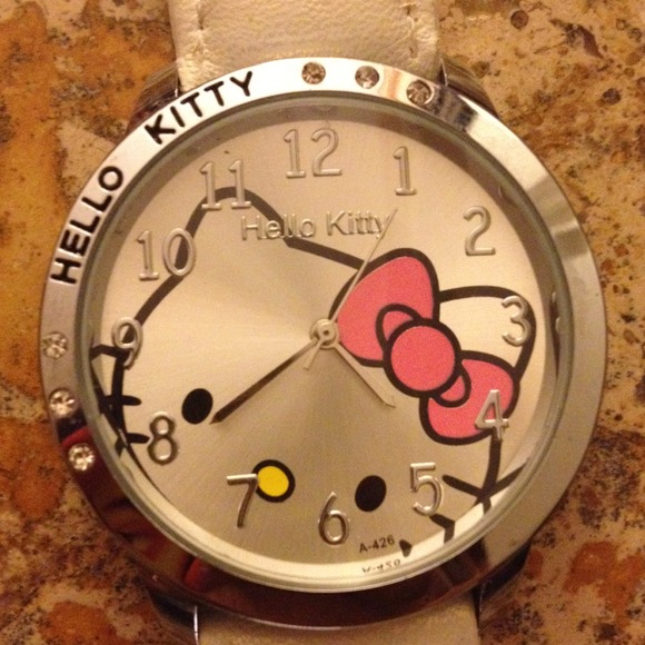 Hello Kitty Watch - Picture 2 of 4