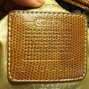 Two purses reserved for peaches friday