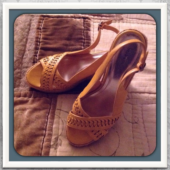 Women's Shoes