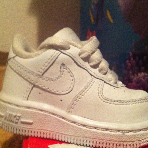 SOLDbundleBlack and white baby air force ones. - Picture 1 of 4