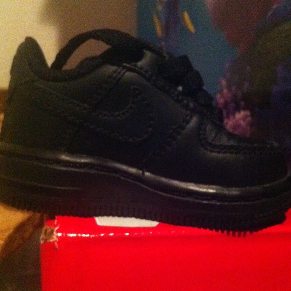 SOLDbundleBlack and white baby air force ones. - Picture 3 of 4