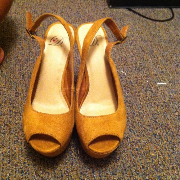 Wedges - Picture 2 of 3