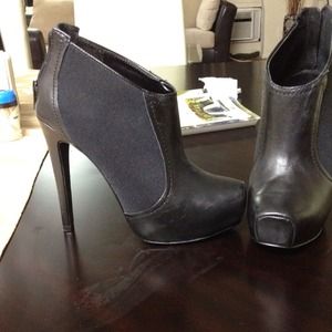 Jessica Simpson booties