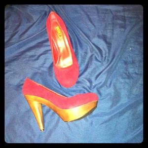 Classic red velveteen platform pump