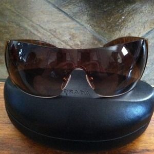 Prada Accessories - Prada Authentic Sunglasses *RESERVED***** Prada Accessories - Prada Authentic Sunglasses *RESERVED*****