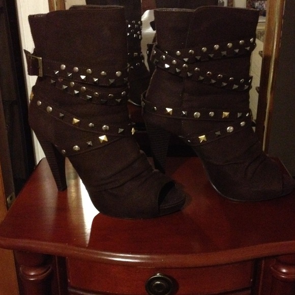 Trade w @lall7666 Chocolate brown bootie