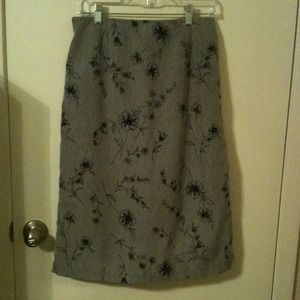 Grey A-line skirt with black flower print