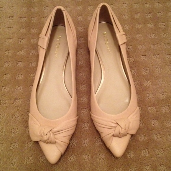 🌟Reserve 4 nobleheartedk8 🌟BCBG Girls nude flats