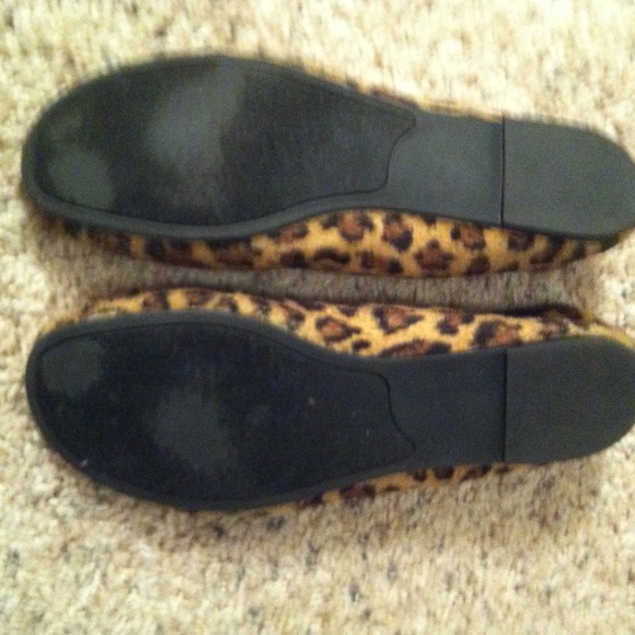❌❌sold❌❌Leopard flats with bow-size 6.5 - Picture 3 of 4
