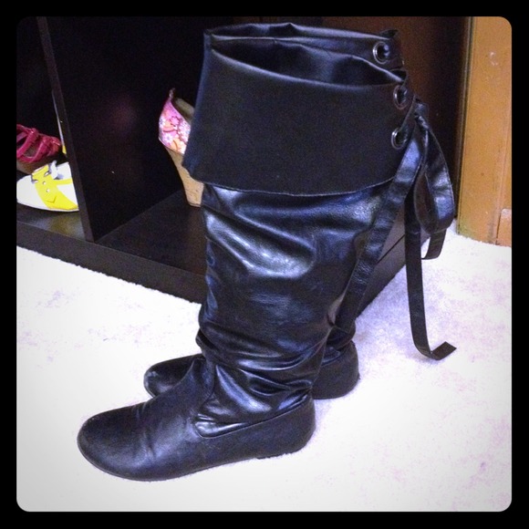 💥SOLD!! Black boots