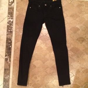 Blank Denim: super skinny ankle zipper jeans .