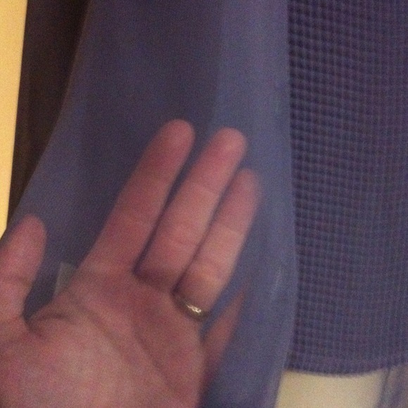 Smokey blue crinkle tank with sheer cover up. - Picture 2 of 2