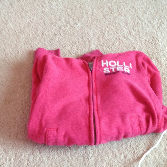 Hollister pullover hoodie! - Picture 1 of 3