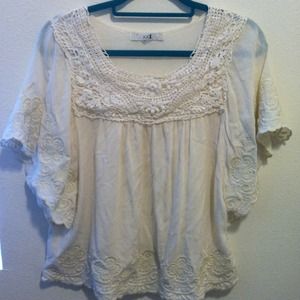 Creme crochet patterned blouse