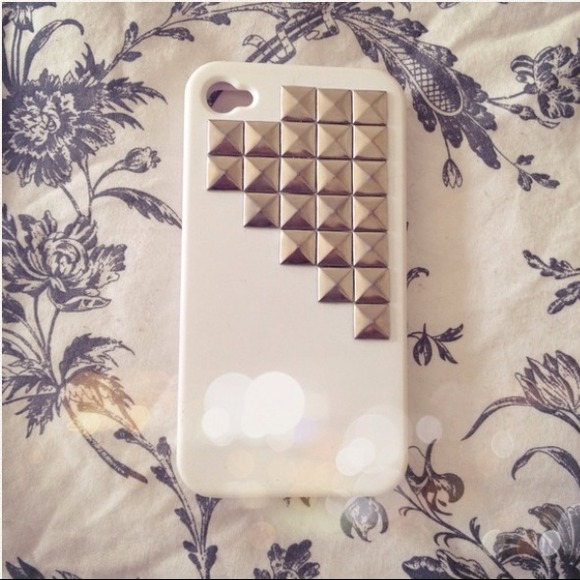Studded black iPhone 4 case for chlovav