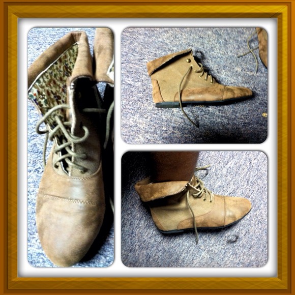 💢💢SOLD SOLD💢💢Tan ankle boots