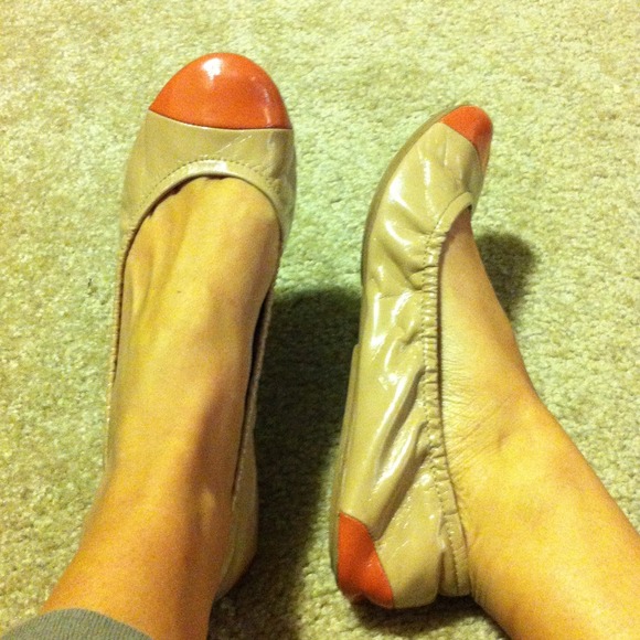 GAP Shoes - Gap Cap Toe Nude City Flats