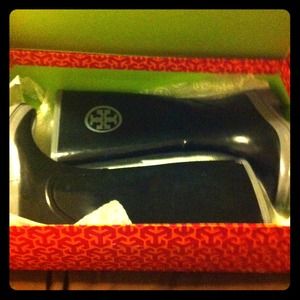 new in box authentic Tory burch rain boots sz 7
