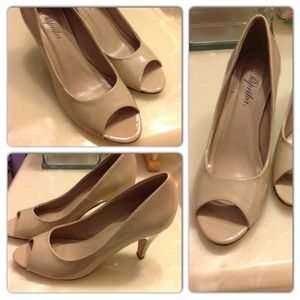 Nude heels!