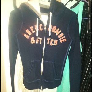 Abercrombie & Fitch sweater