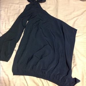 Wetseal one shoulder long open sleeve!