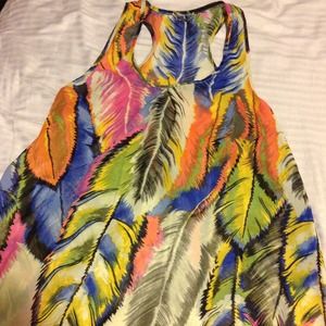 Super cute feather top!