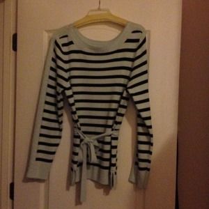 This SWEATER says "LOOK At ME"