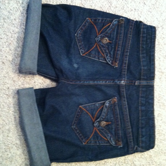 Delia's jean shorts - Picture 2 of 3