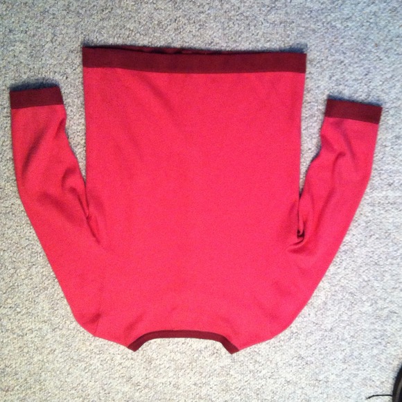 Juicy couture sweater - Picture 2 of 4