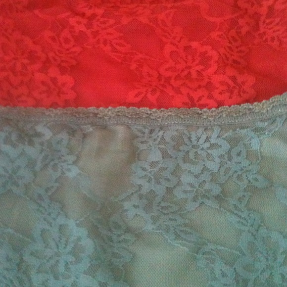Lace tanks. - Picture 2 of 2
