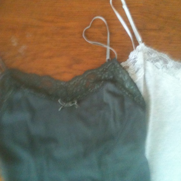 Tank Tops. - Picture 3 of 3