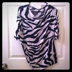Slouchy zebra top