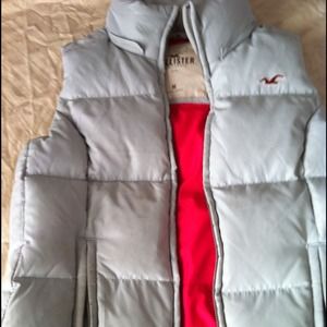Grey hollister vest