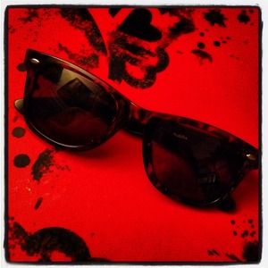 Sunglasses/Headband Trade