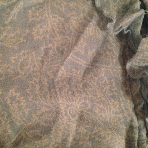 Light blue crop top - Picture 2 of 3