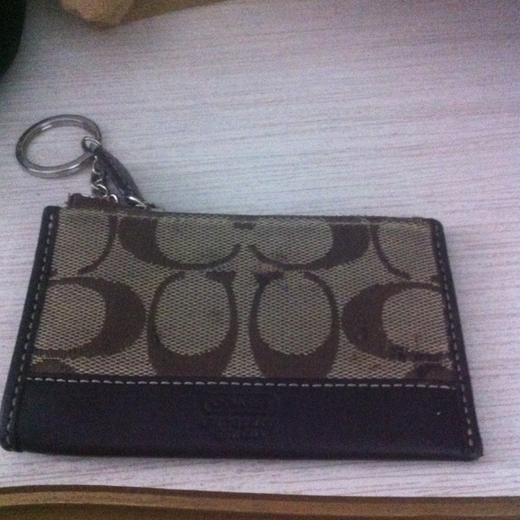 XSOLDX Coach key coin holder