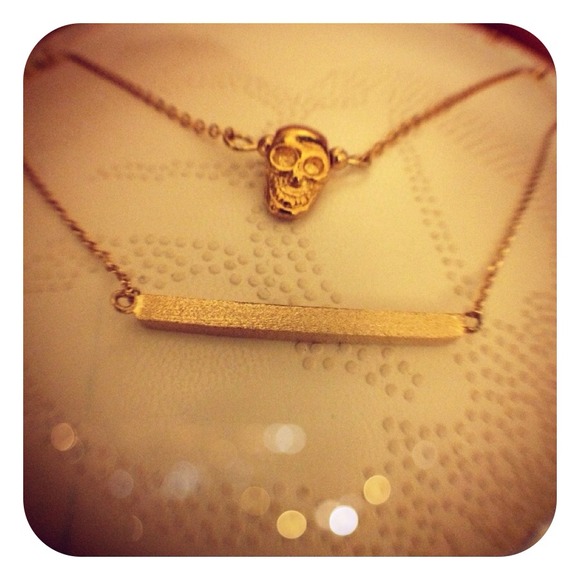 Jewelry - Simple Gold Bar Necklace