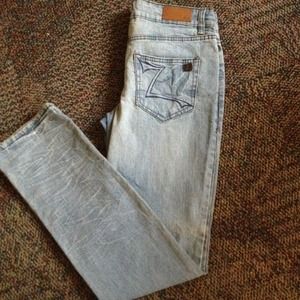 👩Light blue denim jeans