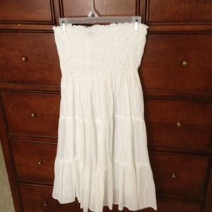 Strapless dress