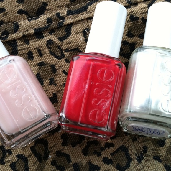 SOLD OUT! FREE with any purchase/bundle over $25!!