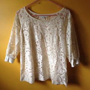 Flowy lace top - forever 21 size L QUARTER SLEEVE
