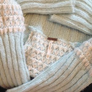 Beautiful Knitted Free People Sweater