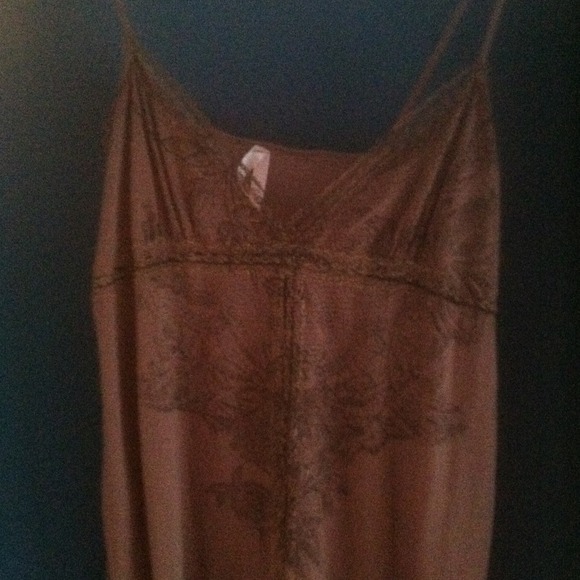 Sparkle and fade cute brown tank.