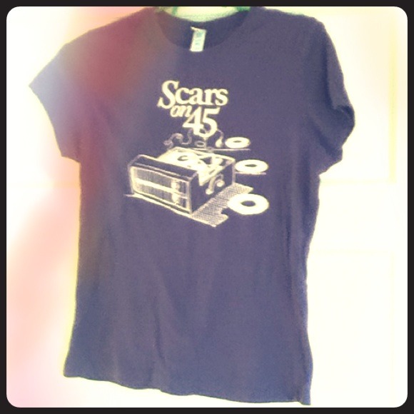 Scars on 45 band grunge purple small shirt