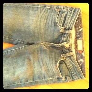 Paige 24 Hollywood hills lighter denim