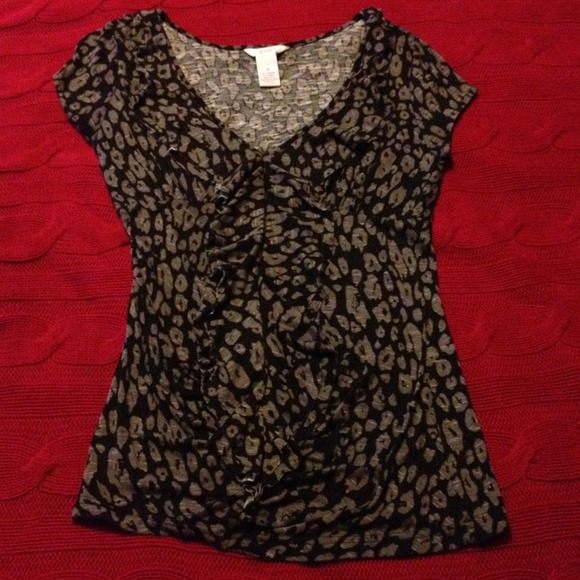 Grey & black leopard print ruffle top