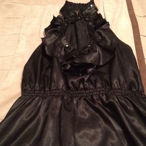 🌟🌟🌟Reduced🌟🌟🌟Black sequin ruffle top